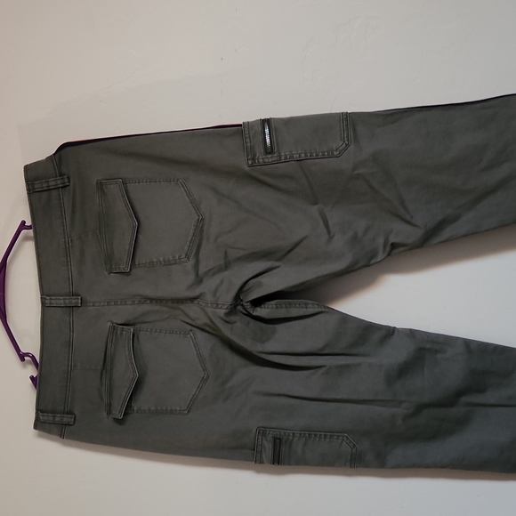 Athleta Summit Cargo Pants Size 2 - Picture 6 of 14